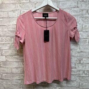 Nwt W5 short sleeve blouse pink white round neckline ribbon sleeves 19”‎ X 24”